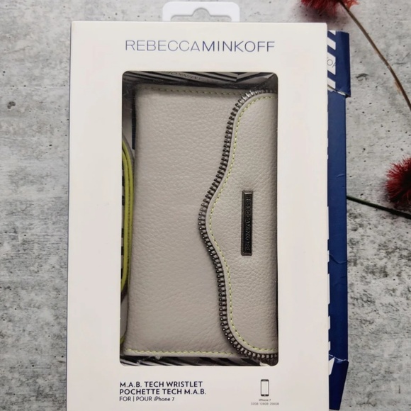 Rebecca Minkoff Accessories - REBECCA MINKOFF tech M.A.B. tech wristlet iPhone7